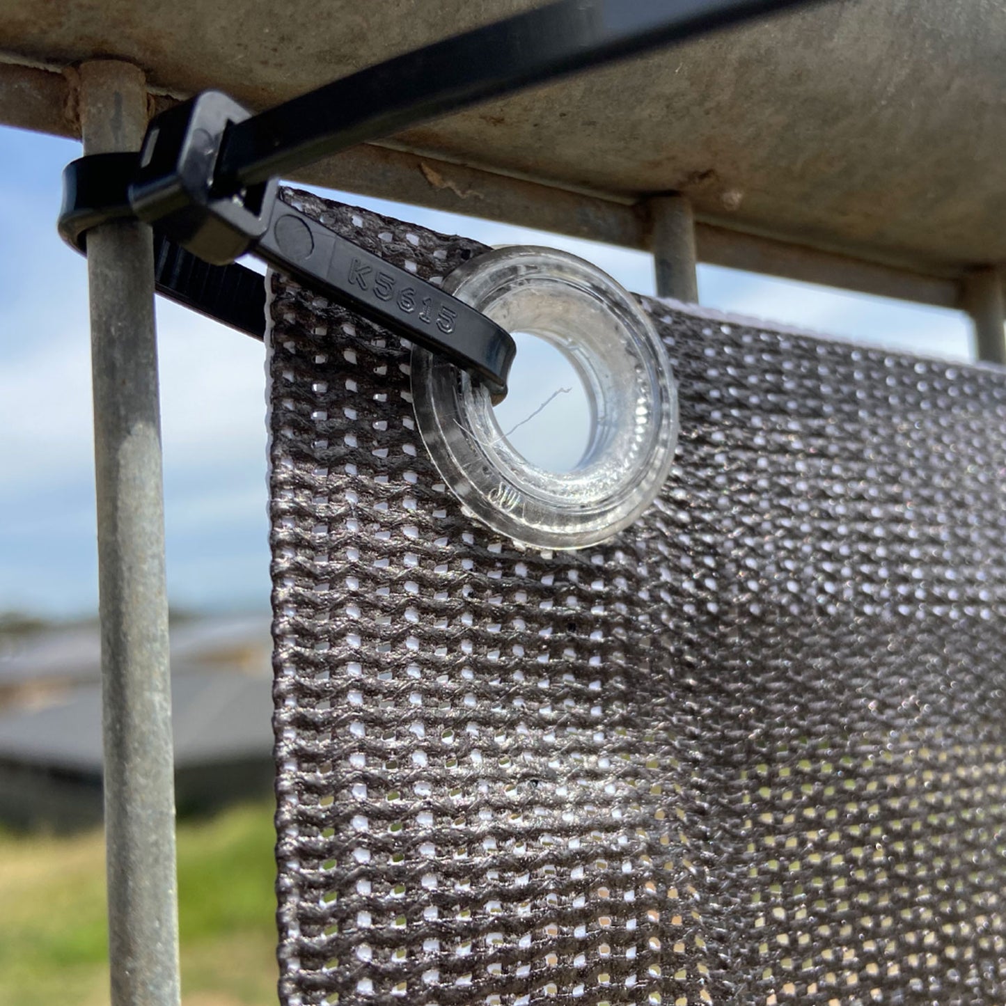 Mesh Banner