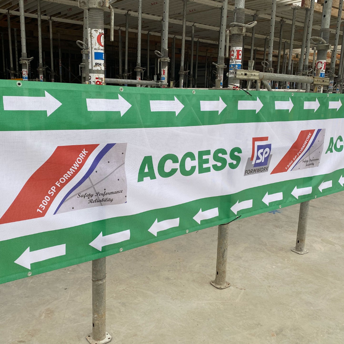 Mesh Banner